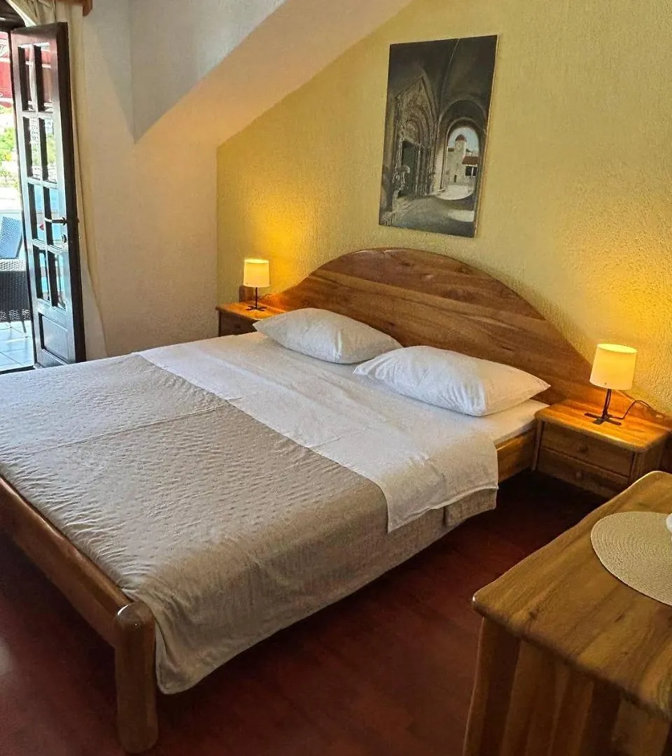 Villa Samac Trogir 3*, Seget Vranjica Kroatien